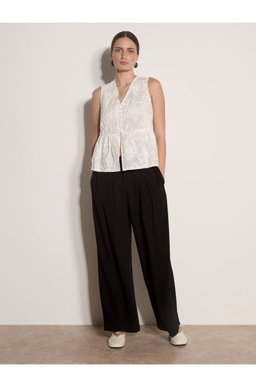Wide-Leg Tailored Trousers