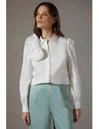 قميص كوست فاشن أبيض بأكمام طويلة