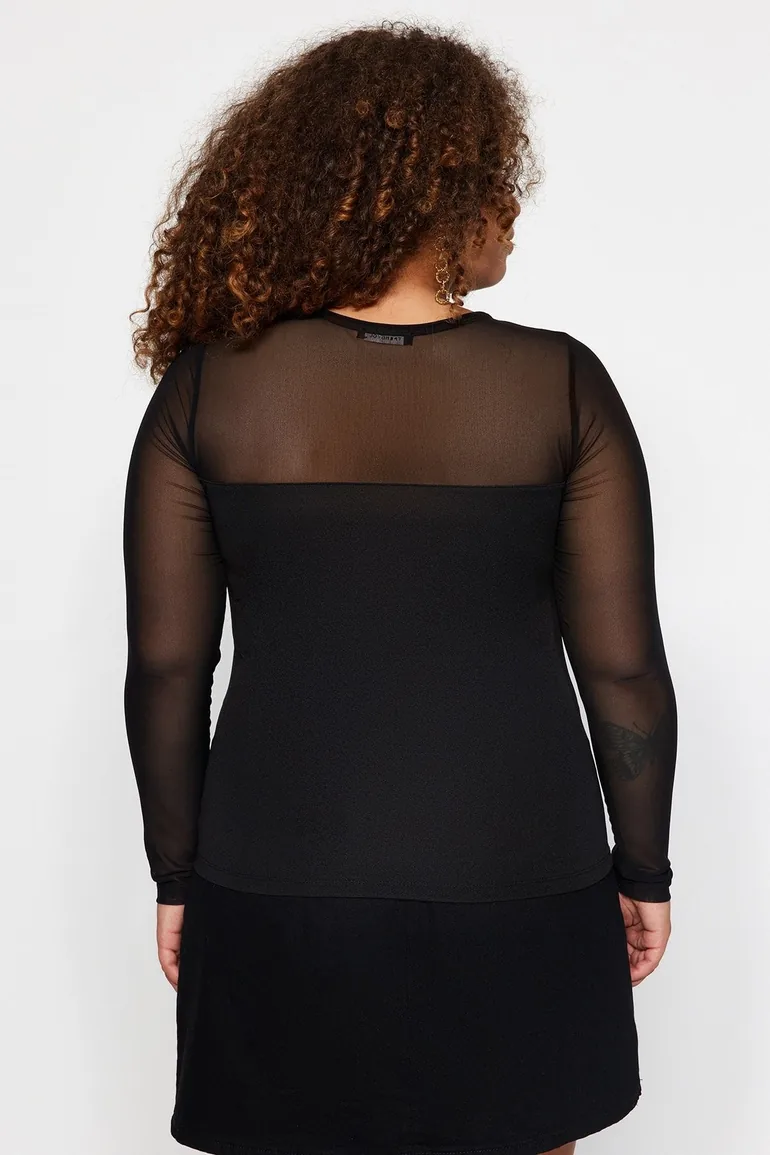 Plus Size Blouse - Black - Fitted - 4