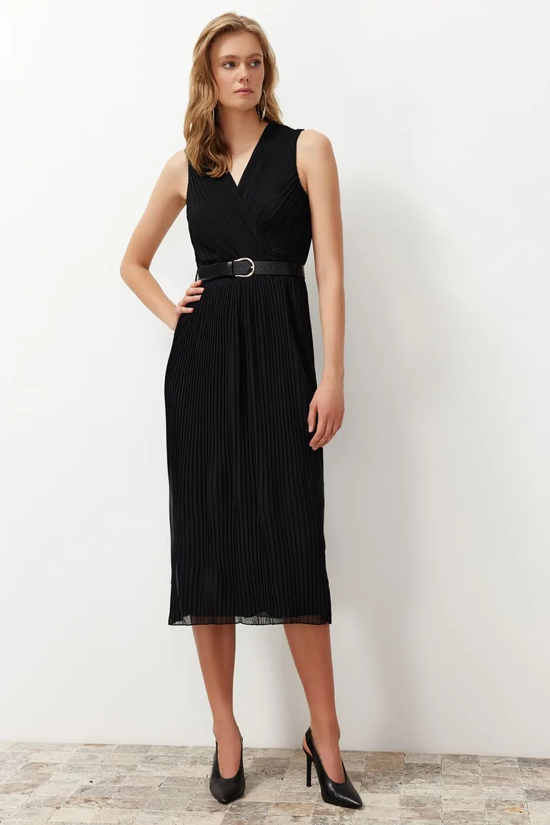 black ric rac linen ellis dress RIC RAC MAXI DRESS: BLACK – Charlotte & Emerson main image 1