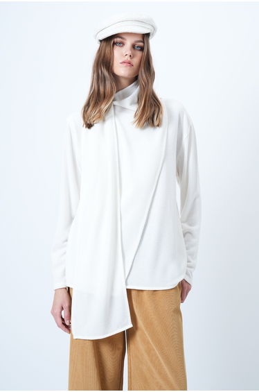 Women's White Crew Neck Shawl Detailed Knitwear Blouse