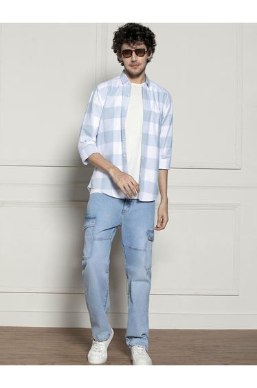 Mid Rise Relaxed Fit Light Fade Stretchable Jeans