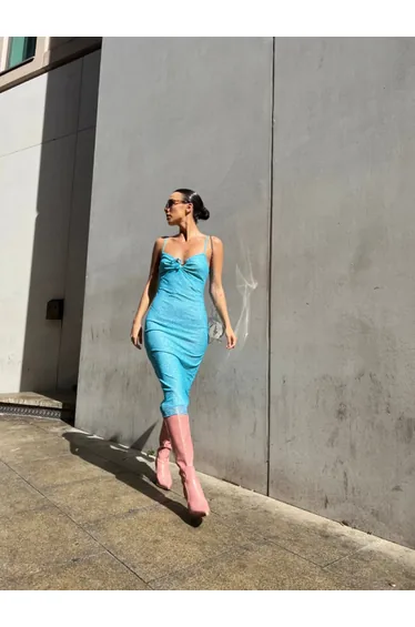 فستان ميدي ميش لون أزرق بأزهار