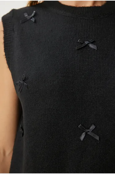 فيست سويتر محبوك بفيونكة