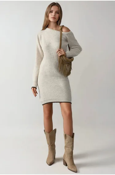 فستان محبوك مضلع بياقة غير متناظرة