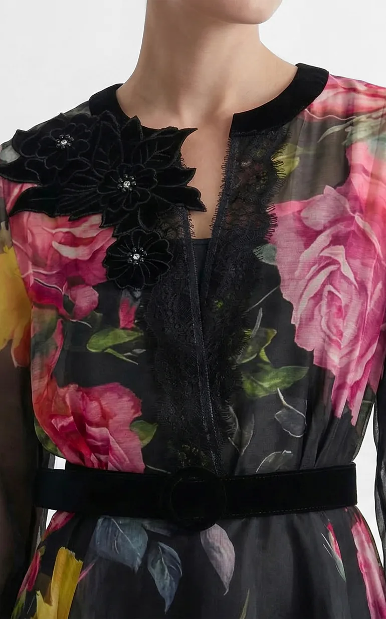 فستان سانفير شيفون أسود ماكسي على شكل حرف A بأكمام طويلة بطبعة أزهار - 10