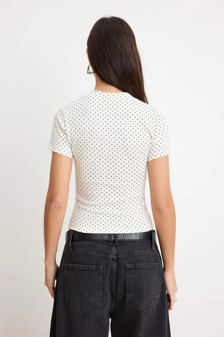 Ecru Polka Dot Fitted Short Sleeve Knitted T-Shirt - 2