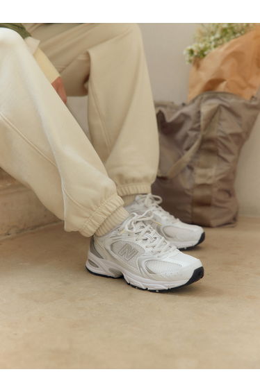 530 Sneakers
