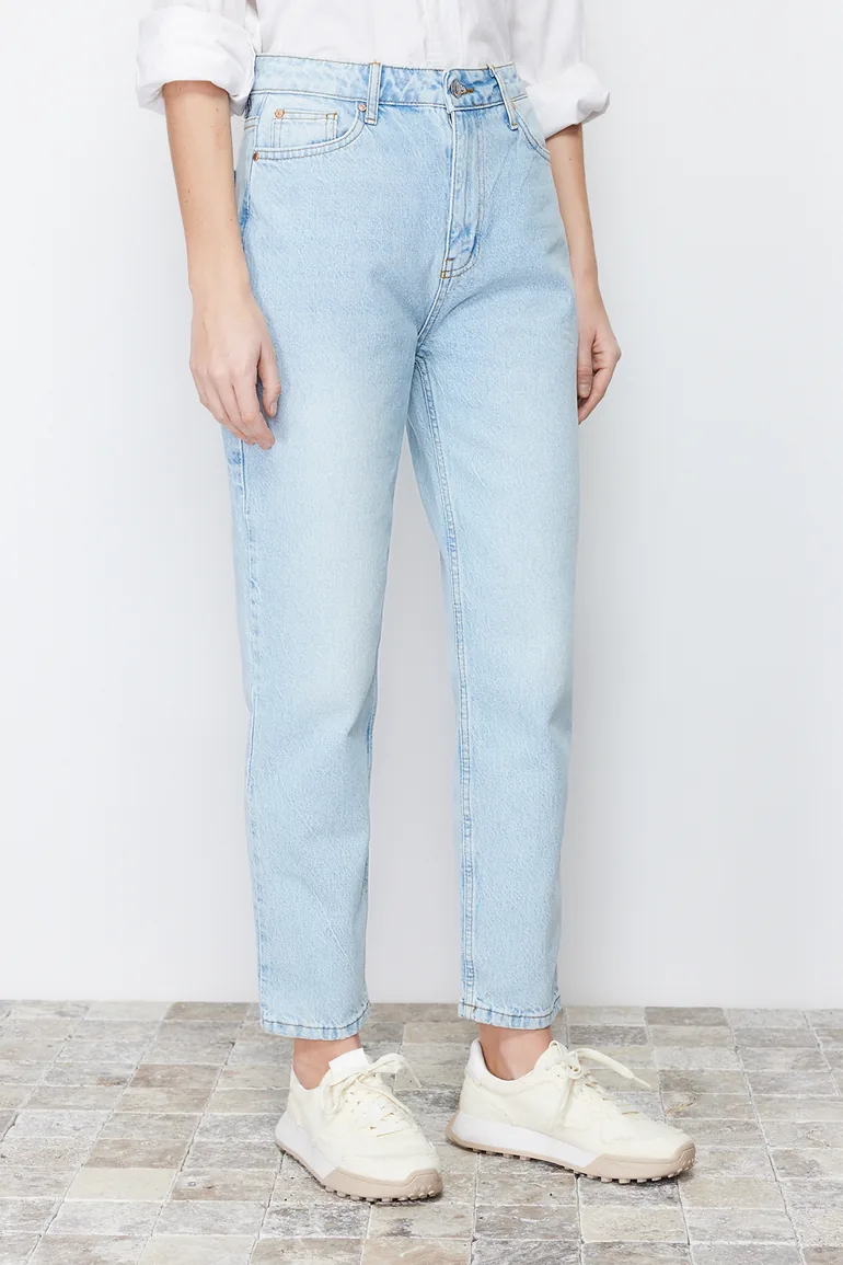 Light Blue High Waist Mom Jeans - 4