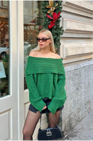 Green Madonna Collar Open Shoulder Women's Knitwear Sweater