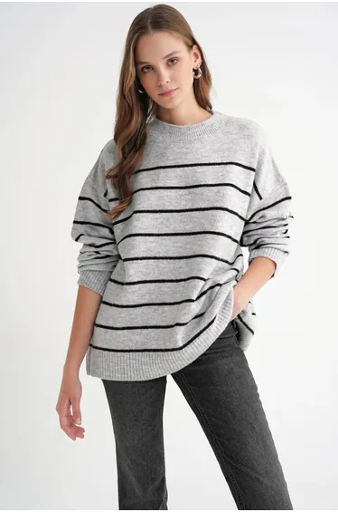 سويتر بلوفر محبوك مخطط