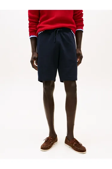 شورت تومي هيلفيغر بقصة مستقيمة