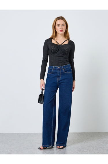 Women Solid Square Neck Hollow Lace Top