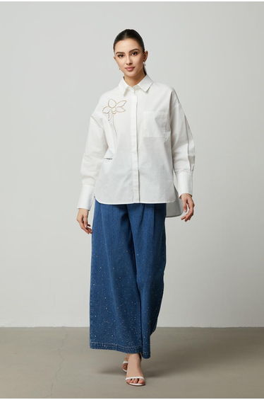 high-waist denim pants