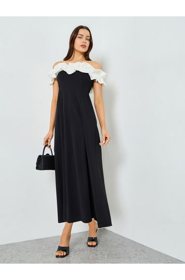 Black Off Shoulder Contrast Ruffled Detail Maxi Dress