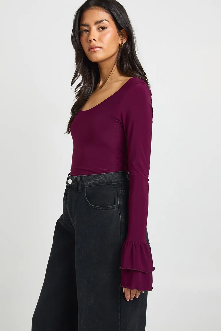 Slinky Scoop Neck Long Bell Sleeve Top - berry - 2