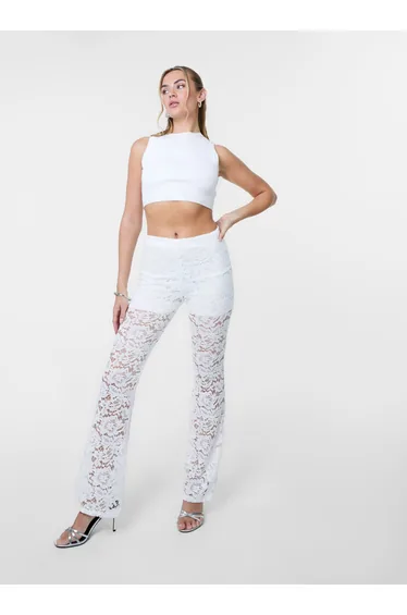 بنطلون دانتيل بحافة واسعة لون أبيض 