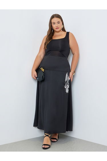 Plus Size Women Black Floral Print Skirt