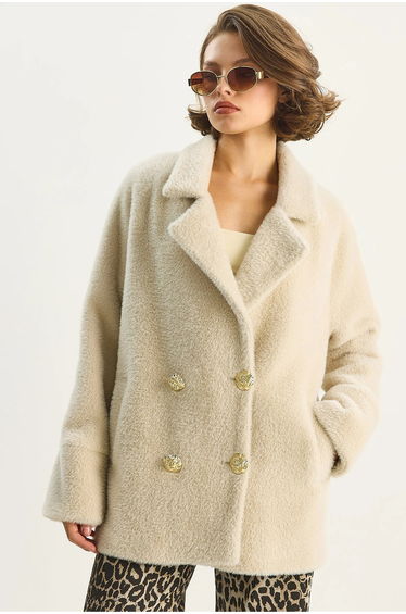 LUCCI Oversized Textured Plush Jacket
