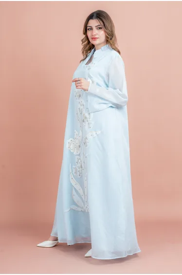 عباية Ikkxa باللون الأزرق