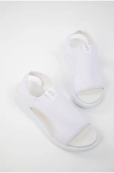 صندل نسائي لون أبيض