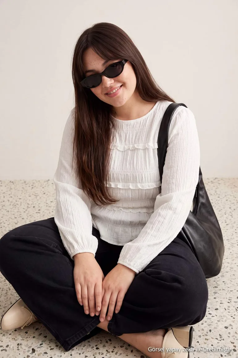 White Seersucker Balloon Sleeve Woven Plus Size Blouse - 1