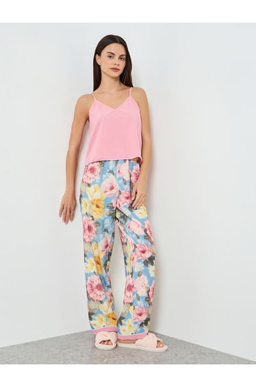 Women Cami Top and Floral Printed Pyjama Set