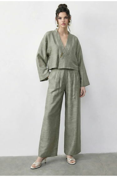 LUCCI Floral V-Neck Oversized Kimono and Wide Leg Pants Set