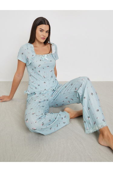 Textured Ditsy Floral Lettuce Hem Bolero Sleeve Top and Pyjama Set