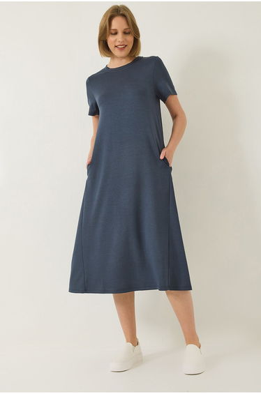 Women's Crew Neck Short Sleeve Pocket Detailed Basic Dress