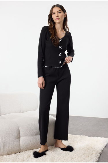 Black Cotton Lace and Ribbon/Bow Detailed Ribbed Knitted Pajama Set