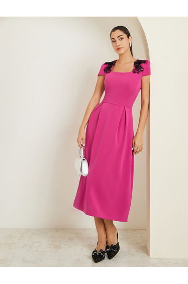 Pink Embellished Short Sleeves Sheath Midi Dress