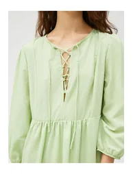 Green A-Line Mini Smock Dress with Long Sleeves - 4