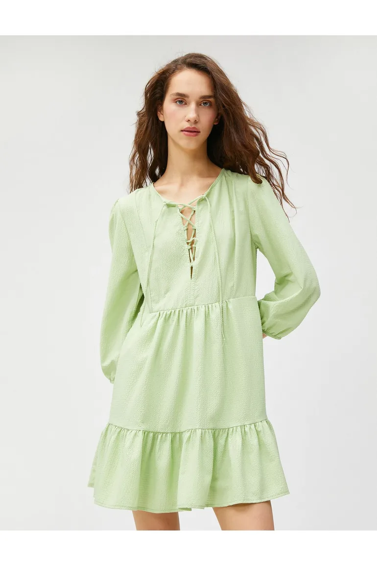 Green A-Line Mini Smock Dress with Long Sleeves - 1