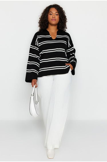 Plus Size Sweater - Ecru - Relaxed fit