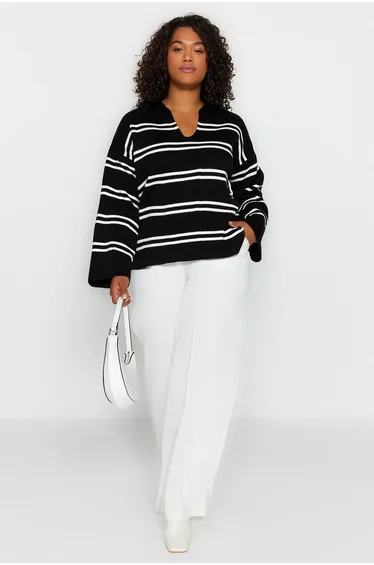 Plus Size Sweater - Ecru - Relaxed fit