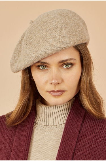 Yumi Oatmeal Soft Knitted Beret
