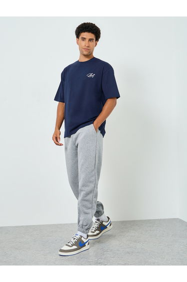 Men Solid Drawstring Waist Pocket Detail Pants
