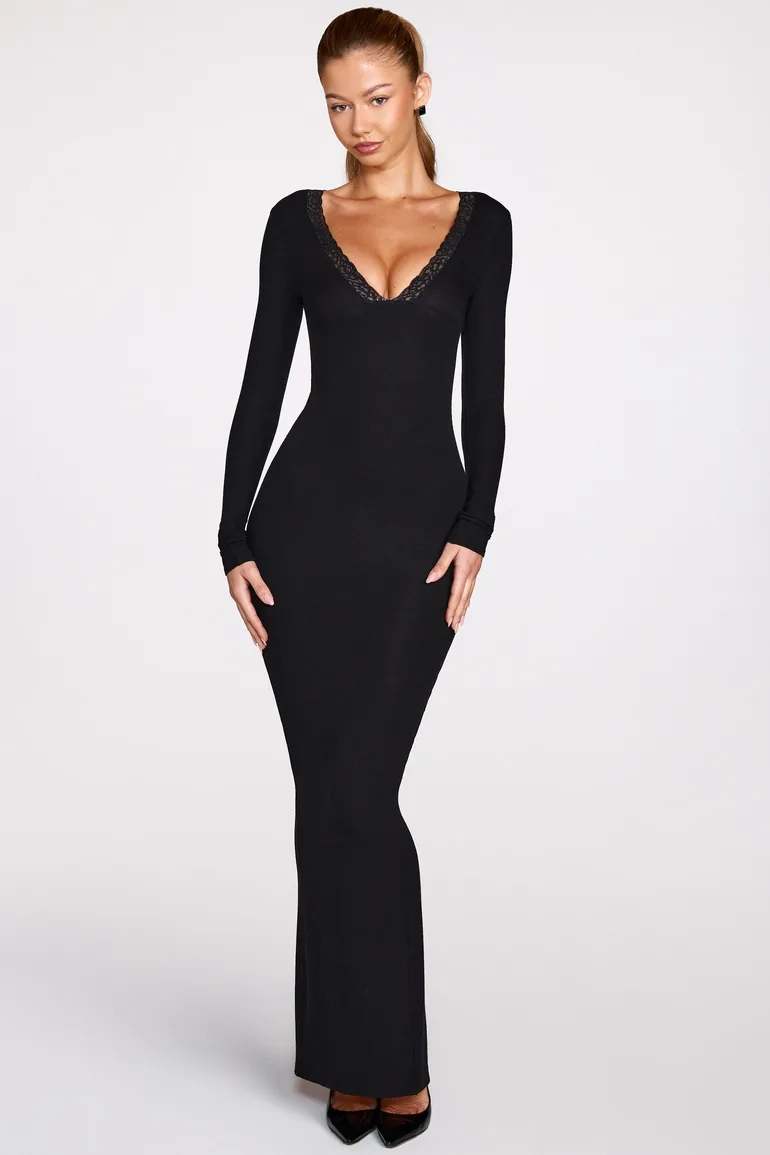 Modal Long-Sleeve Plunge Maxi Dress in Black Oh Polly Black : Party Dresses : VogaCloset Bahrain Modal Long-Sleeve Plunge Maxi Dress in Black Oh Polly Black : Party Dresses : VogaCloset Bahrain