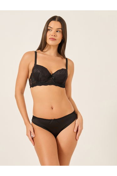 Solid Lace Padded Wired Bra and Bikini Briefs Set