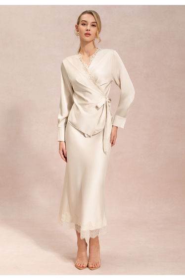 Silky Scalloped Lace Trim Satin Maxi Skirt in Ivory for Office Styling & Weekend Outings