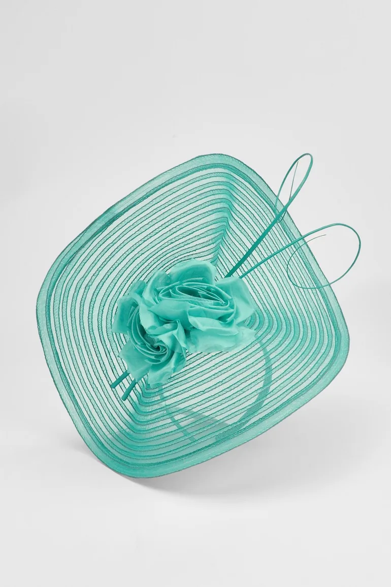 Asymmetric Disk Flower Detailed Fascinator