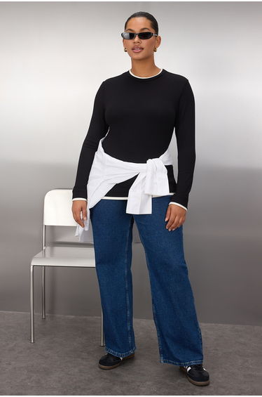 Black Color Block Fitted/Body-Smoothing Viscose/Soft Fabric Flexible Knitted Blouse