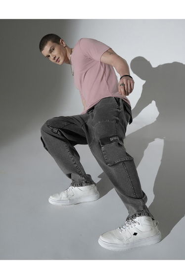 Mid Rise Relaxed Fit Cargo Pockets Jeans