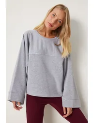 Women's Gray Wide Sleeve Oversize Knitted Sweatshirt - 2