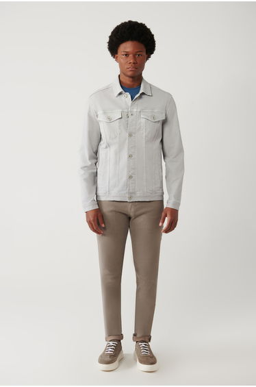Men's grey classic collar garment dyed comfort fit denim jacket with pockets
