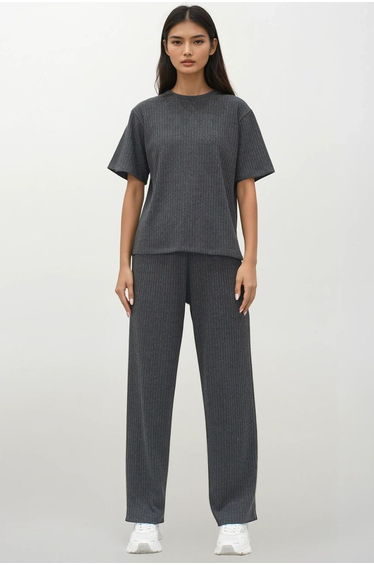 Women's Anthracite Crew Neck Short Sleeve T-Shirt and Pants Set