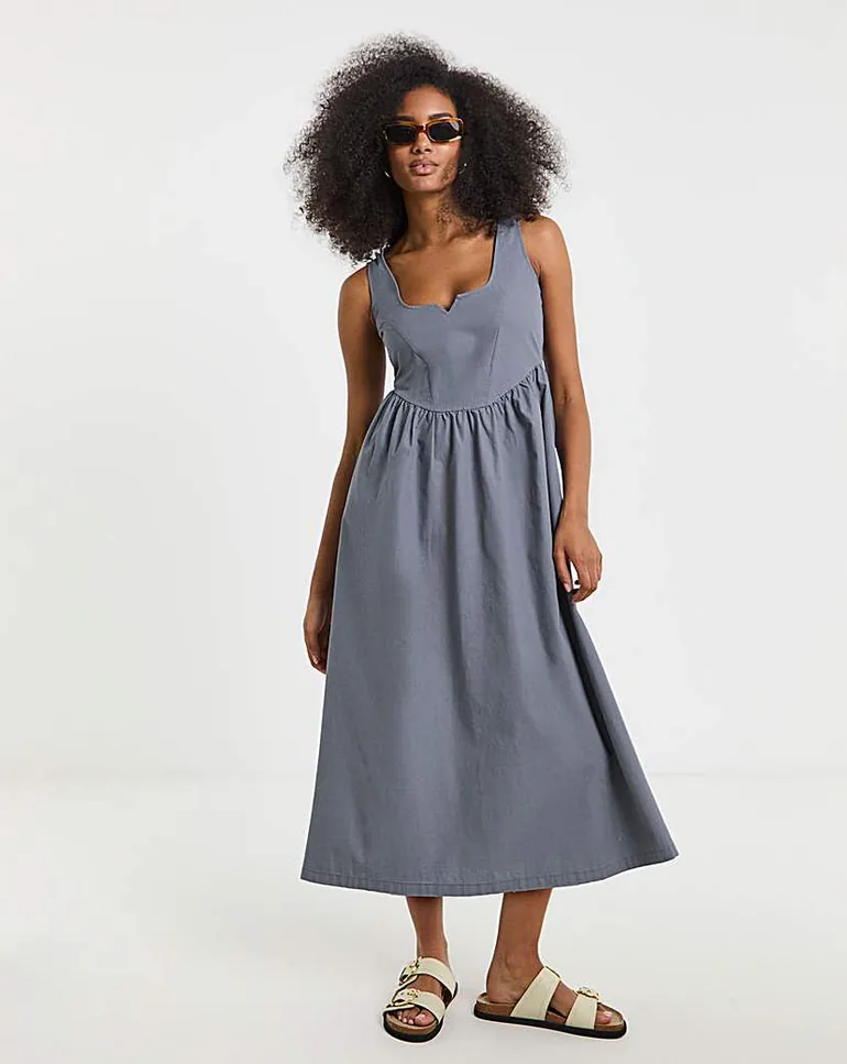 garnet midi dress Elizabeth Crochet Trim Zip Front Midi Dress in Garnet – Sloane Boutique