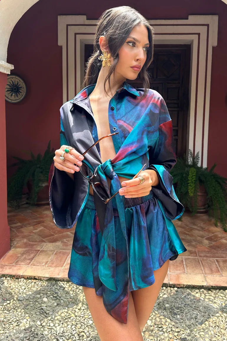 Marisela | Blue Print Satin Flared Sleeve Cropped  Shirt - 2