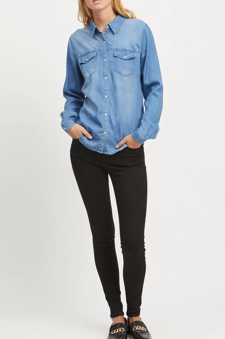 Fitted Shirt with Long Sleeves